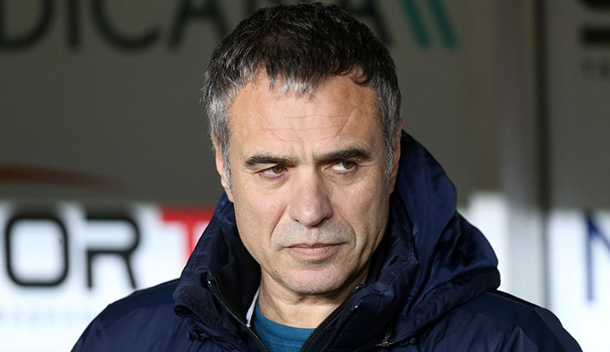 Ersun Yanal bu durumdan şikayetçi!