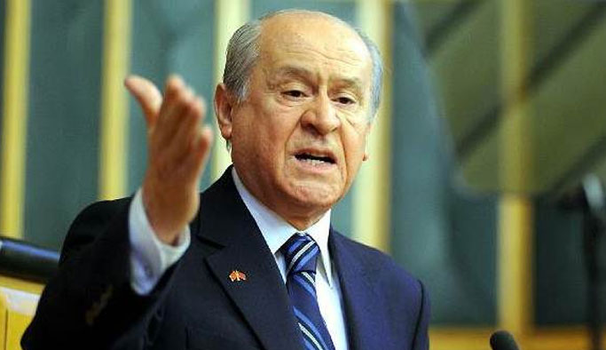 Devlet Bahçeli'den sert bayrak çıkışı: "Tahammülümüz yoktur"
