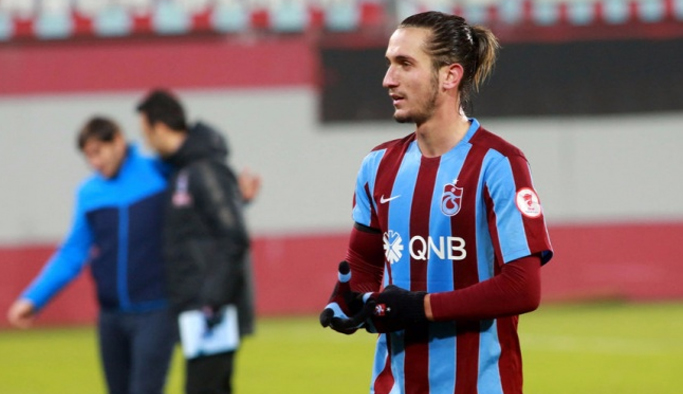 Trabzonspor'da genç oyuncu imzayı attı!