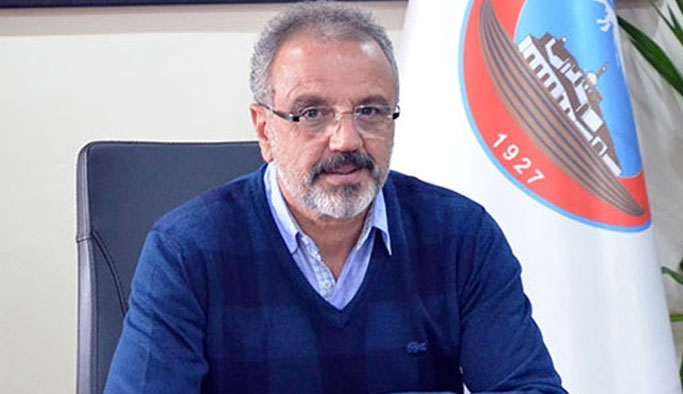 Sırrı Sakık Görevinden alındı!