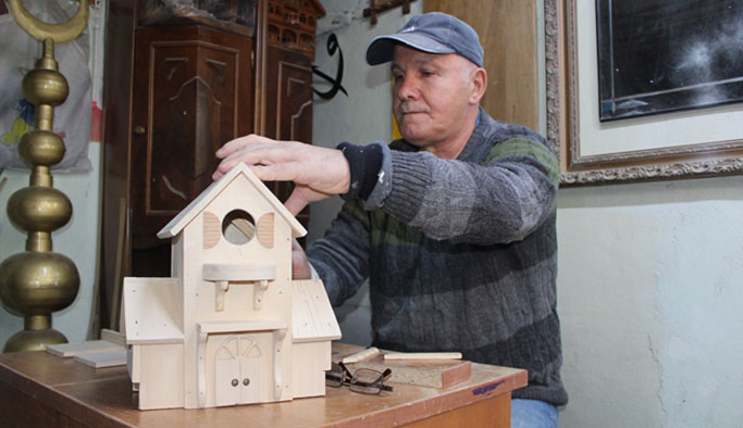 Trabzonsporlu eski futbolcunun Kuş sevgisi