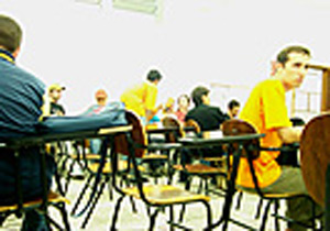 Üniversitelilere yetim maaşı yok