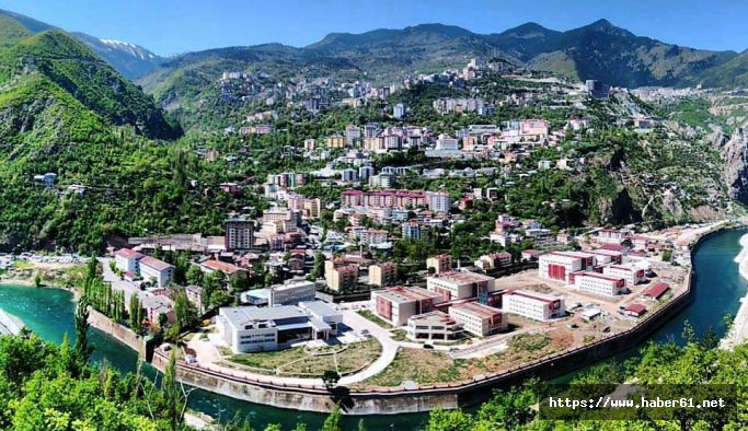 Yıldırım Artvin'in kurtuluşu nedeniyle vali Doğanay'ı kutladı