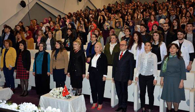 Avrasya Üniversitesinden kadınlar günü etkinliği