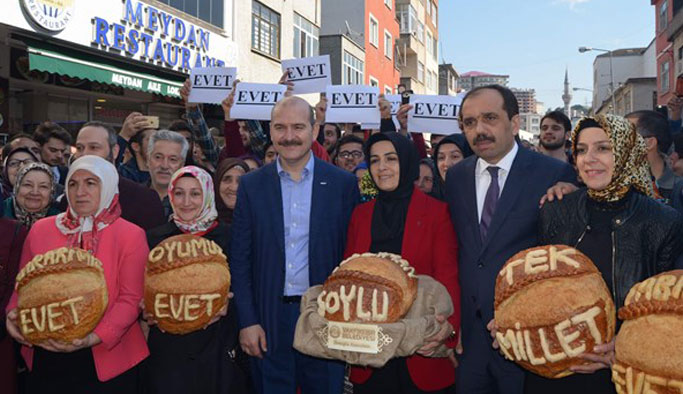 Süleyman Soylu'ya ekmekli karşılama