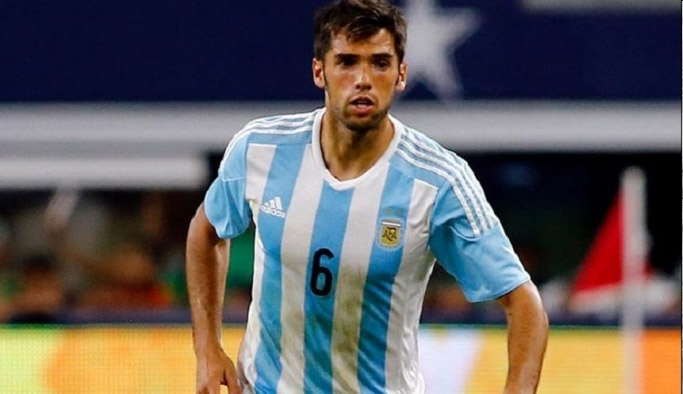 Yanal'dan Mas'a övgü