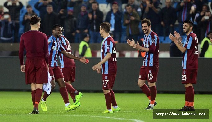 Trabzonspor Akhisar deplasmanında ilk peşinde