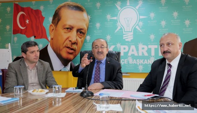 Başkan Gümrükçüoğlu Araklı’da muhtarlarla buluştu