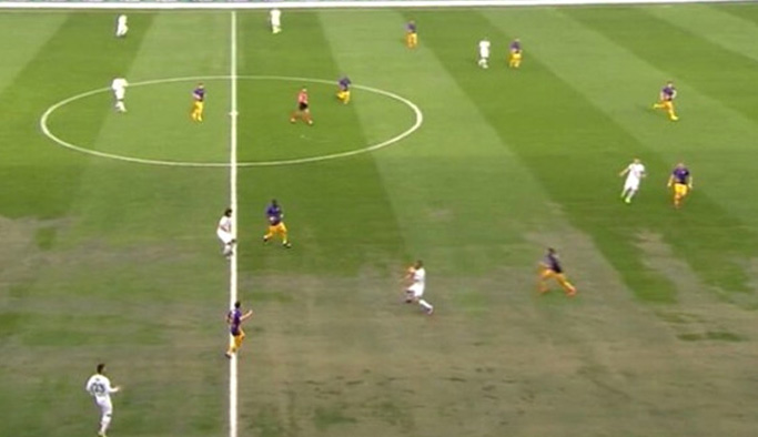 Bir yanı stat bir yanı patates tarlası