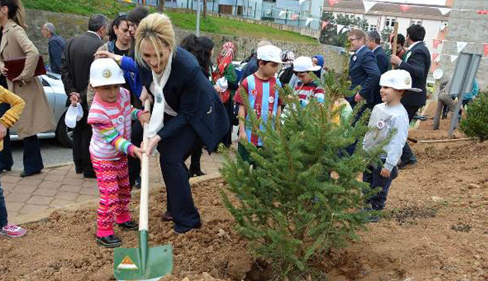 Trabzon'da Gönül Elçilerinden Anlamlı Etkinlik
