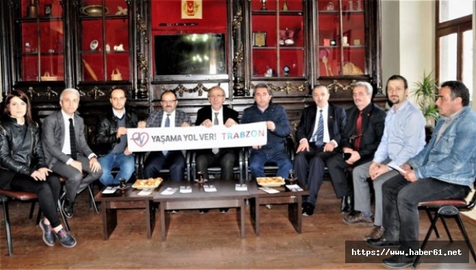 Sağlıkcılardan Trabzon gazeteciler cemiyetine ziyaret