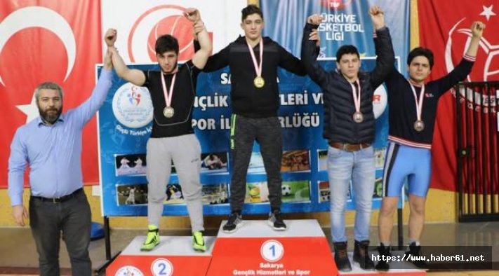 Grekoromen Yıldızlar Şampiyonası Trabzon'da yapıldı