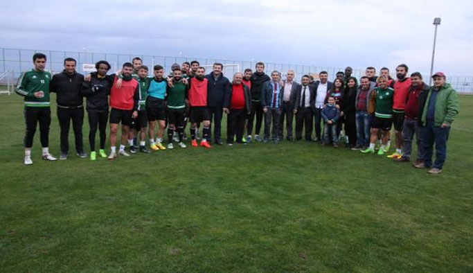 Trabzonsporlu taraftarlardan Şanlıurfa'ya destek