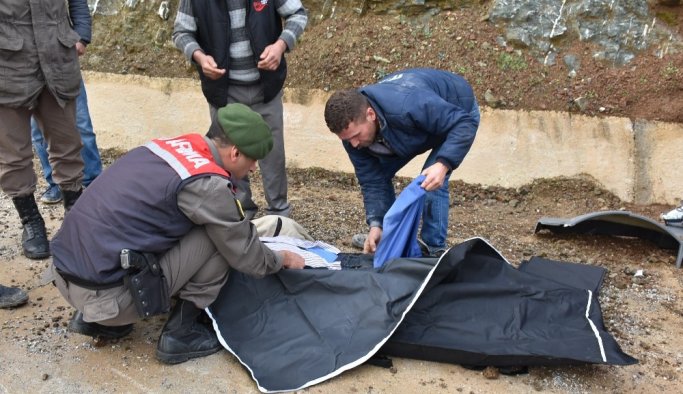Balıkesir'de işçilerin aracı kaza yaptı: 2 ölü, 24 yaralı