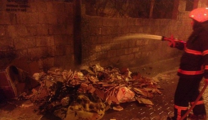 Çöp konteynerinde yangın