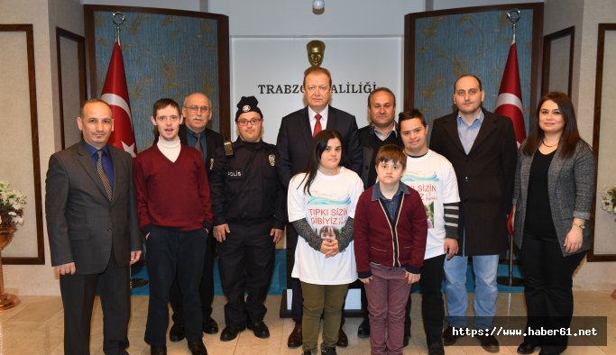 Down Sendromlulardan Vali Yavuz'a ziyaret