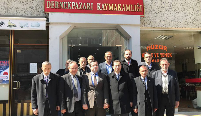 Cora Dernekpazarı'nda esnafı dinledi