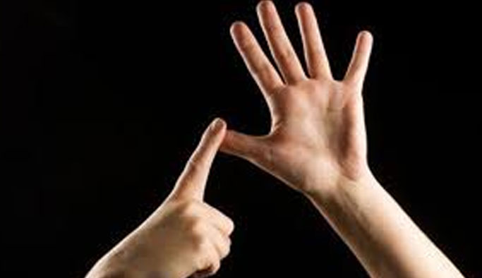 Bu okulda dersler işaret diliyle işleniyor