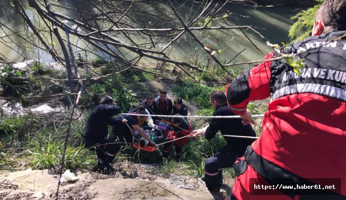 Kız arkadaşıyla tartışırken ırmak kenarına yuvarlandı