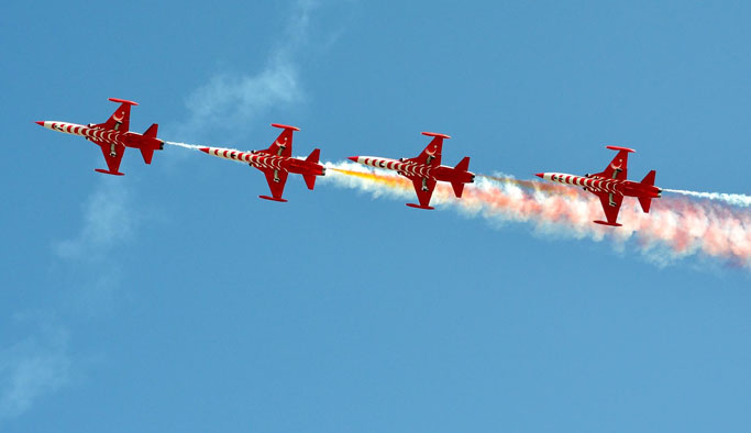 Türk Yıldızları Ortahisar'da uçacak