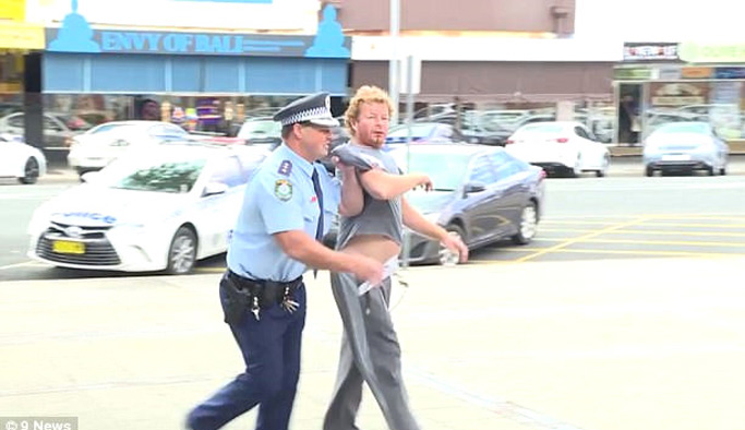 Polis toplantıyı bırakıp sarhoş tutukladı