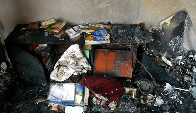 Prize takılı unutulan bilgisayar evi kül etti