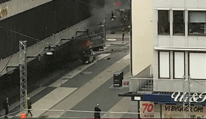 İsveç'te kamyonlu saldırı!