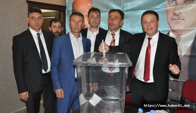 Arsin'de MHP kongresi yapıldı