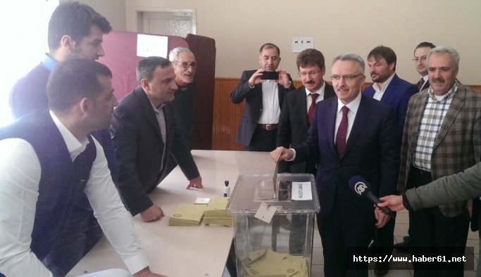 Bakan Ağbal oyunu Bayburt'ta kullandı