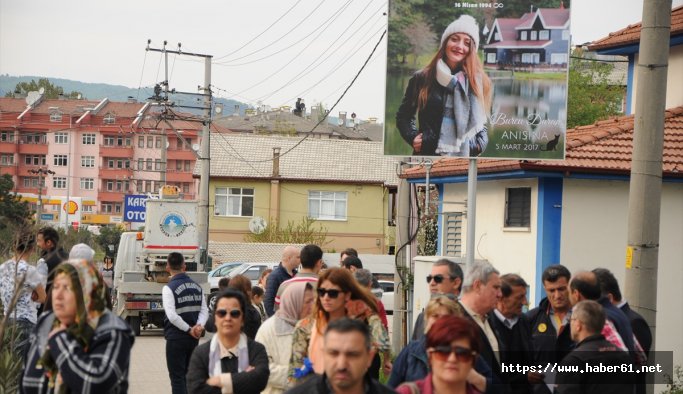 Kazada ölen üniversite öğrencisi doğum gününde anıldı