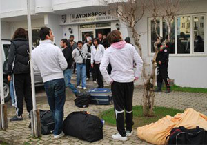 Futbolcu yöneticisi kavgası