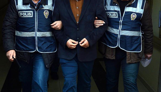 Yomra'da Bylock'cı 2 kişi gözaltına alındı