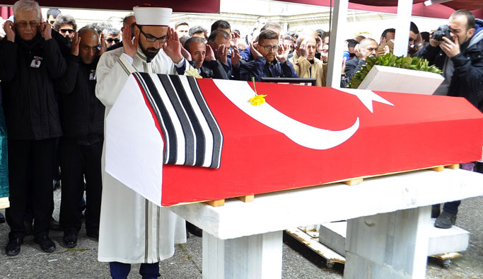 Usta oyuncu Bülent Kayabaş uğurlandı