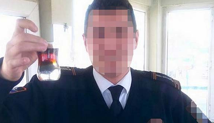 Otobüsün arkasında oturan özel güvenlikçi mastürbasyon yaptı