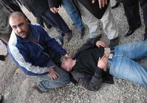 Sebat maçında kavga:24 gözaltı