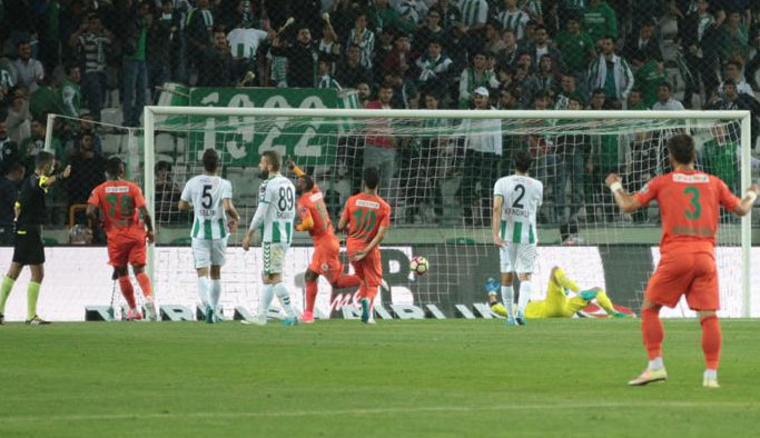 Alanyaspor Konyaspor'u yendi