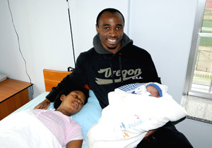 Promise İsaac baba oldu