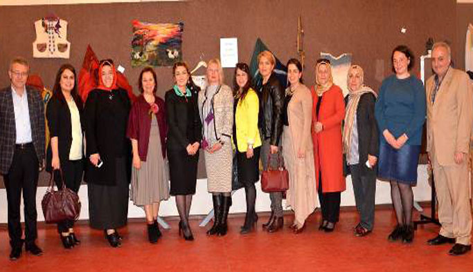 Trabzon'da Gönül elçileri keçe sergisini gezdi