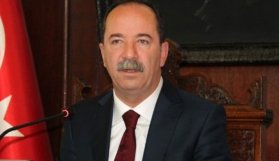 Belediye Başkanı'na yumruklu saldırı!