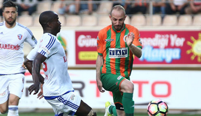 Alanyaspor Karabükspor'u devirdi