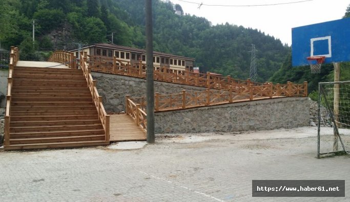 Öğrencilerin yaptığı köprü hizmete girdi