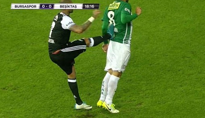 Bursaspor Beşiktaş maçında büyük tartışma