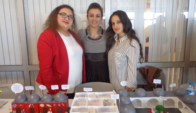 Üniversite öğrencilerinden 3 boyutlu materyal sergisi