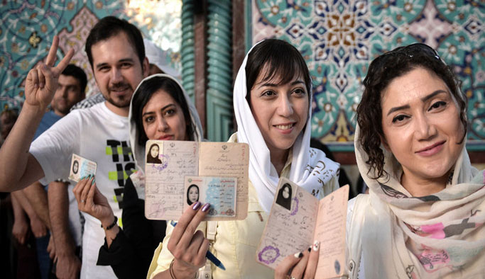 İran'da seçimden ilk sonuçlar açıklandı!