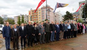 Beşikdüzü’nde Deniz Şehitlerine anma