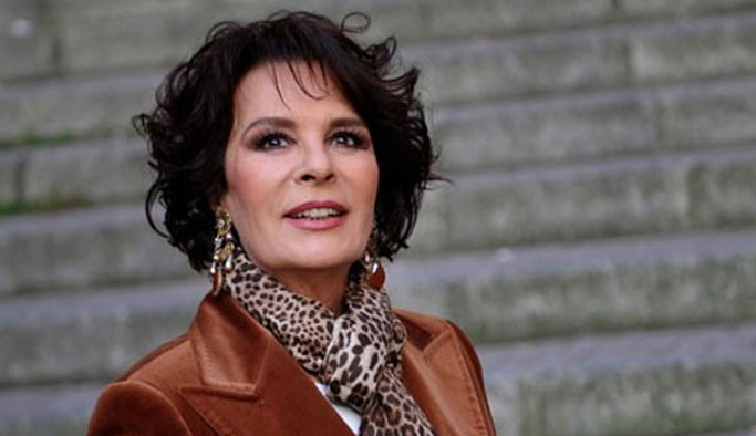 Hülya Koçyiğit'ten sevindirici haber