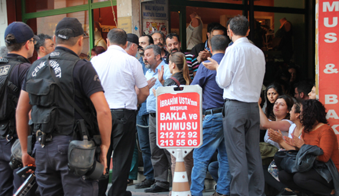 İzinsiz gösteriye polis müdahalesi: 18 gözaltı