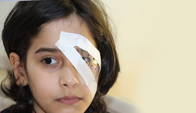 Trabzon'da şakalaşma kötü bitti; Kalem gözüne girdi...