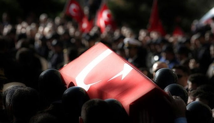 Hakkari'de patlayıcı infilak etti! Acı haber geldi! 1 şehit, 2 yaralı - 26 Mayıs 2017