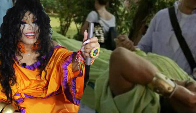 Bülent Ersoy'u yılan soktu